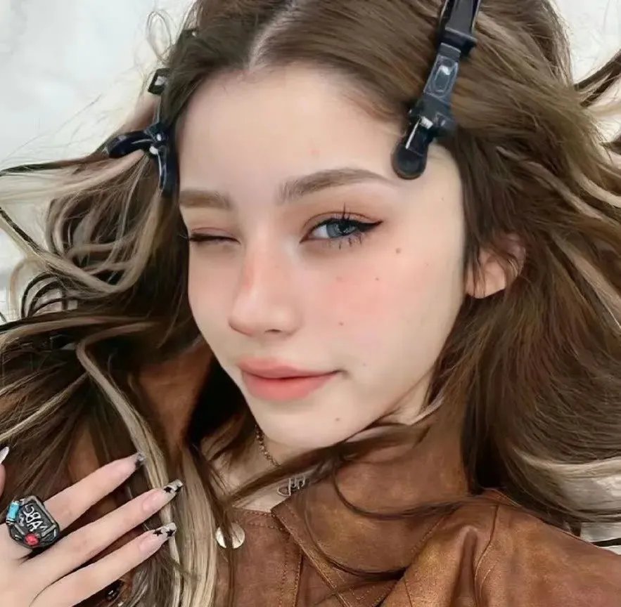 纵欲女郎